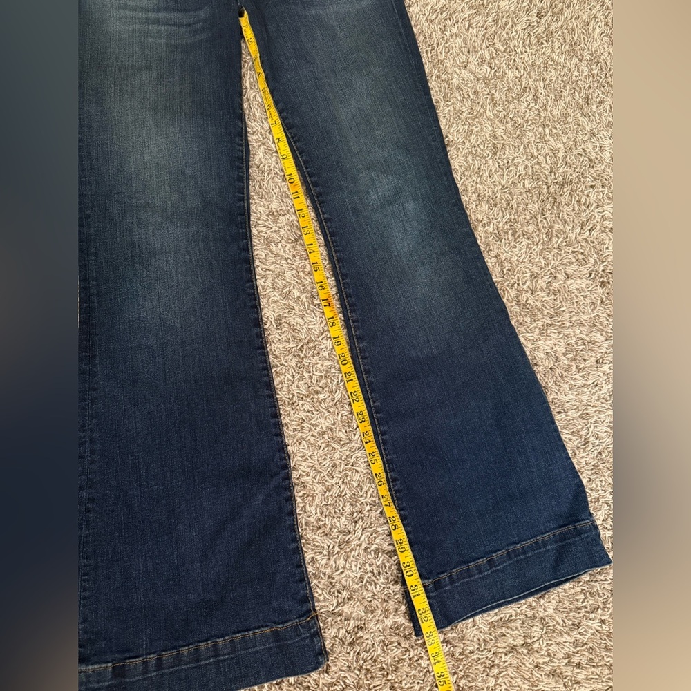 Kut from the Kloth Medium Blue Wide Leg Jeans - Picture 7 of 11